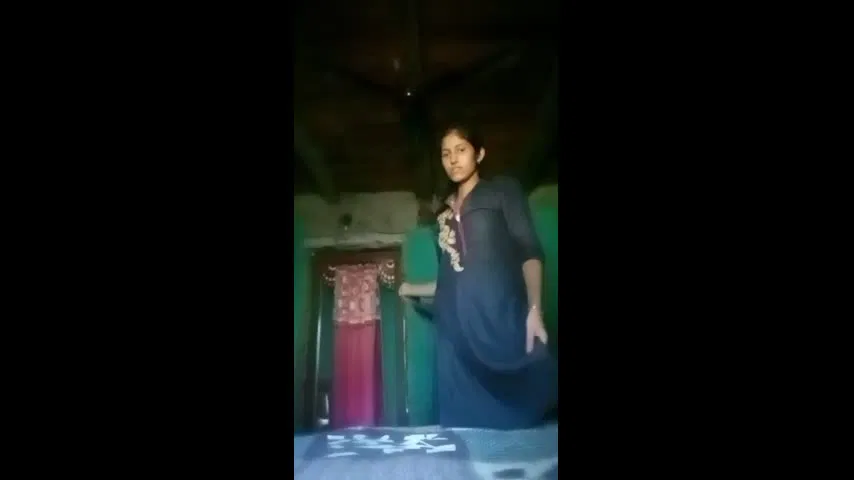 Village girl making nude video for bf nd showing pussy