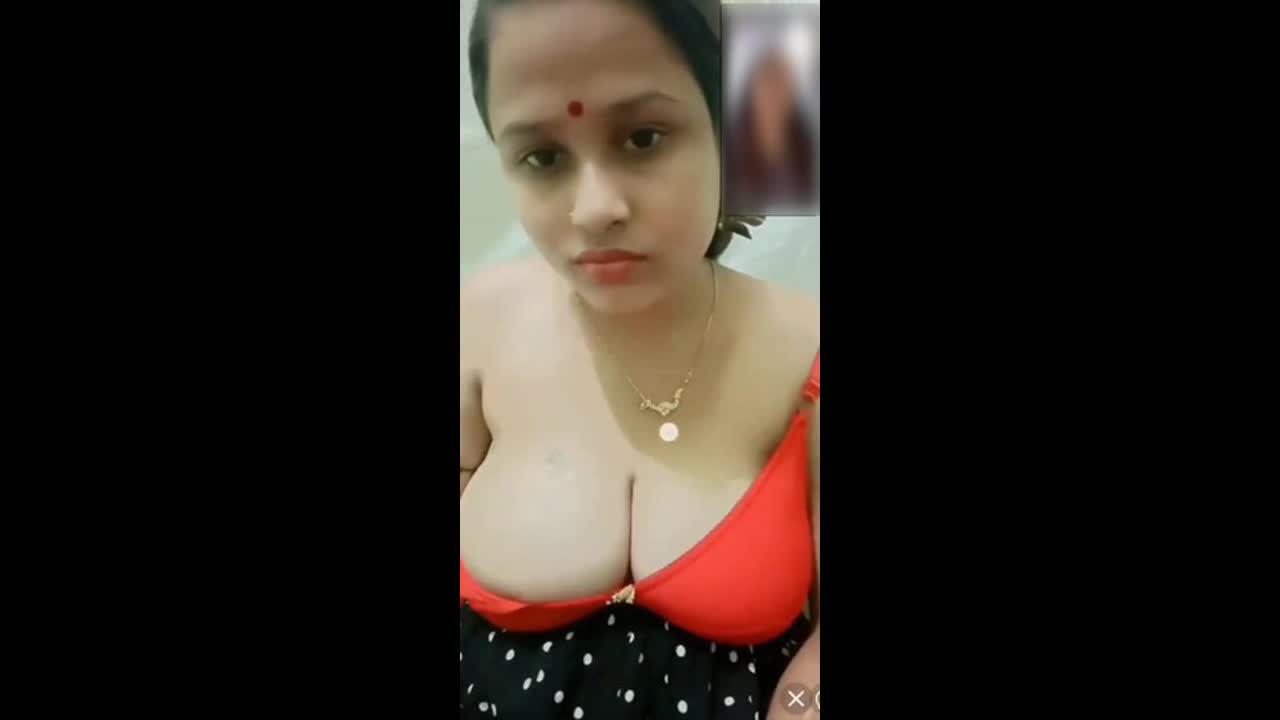 Bangla Chamet MILF Ayonti Biswas Lactating Tits and Pussy Masturbating on Live