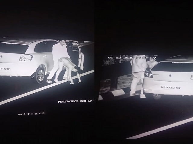 Naked outdoor sex on highway in Madhya Pradesh