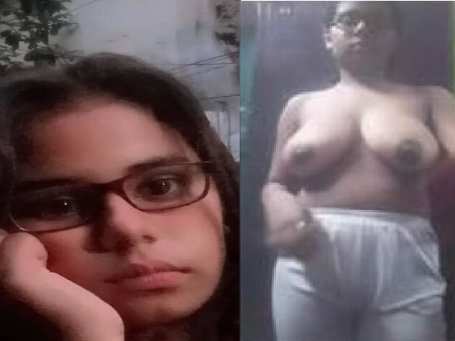 College girl stripping and showing big boobs viral MMS