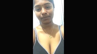Horny Bigboobs Tamil Girl Stripping Showing Sexy Figure & Asshole ~ UPDATES 41 CLIPS 2 23
