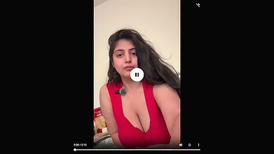Rashmiix loyalfans Boobs show 2 1