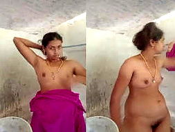 Telugu aunty hot body show 2
