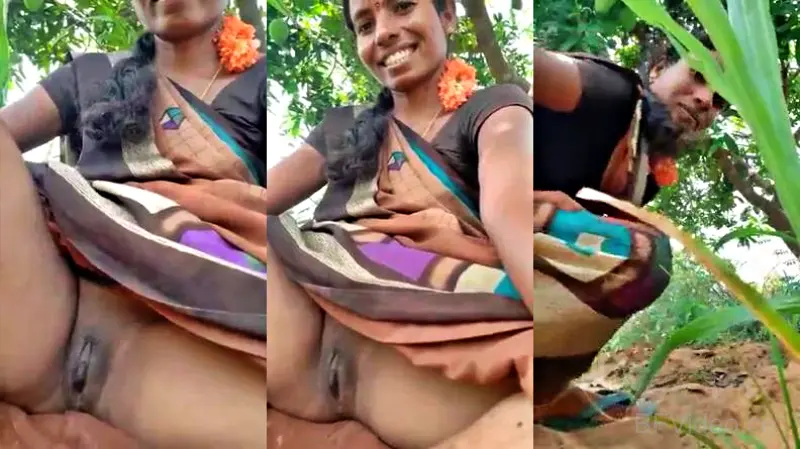 Telugu Wife Showing Her Ass And Pussy Outdoors