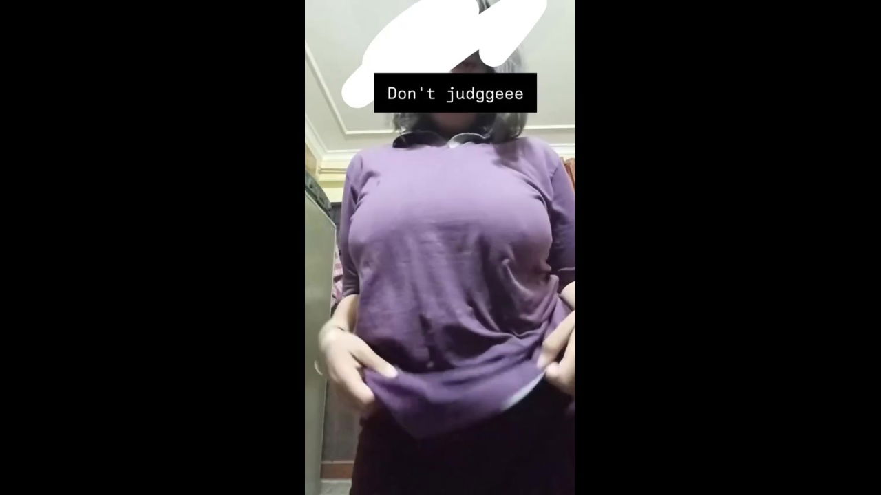 Sexy Chubby Girlfriend Showing Big Boob Pussy Ass