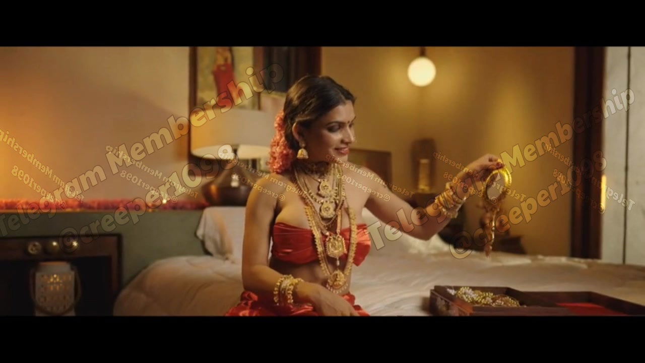 Red queen new traditional full nude video 1