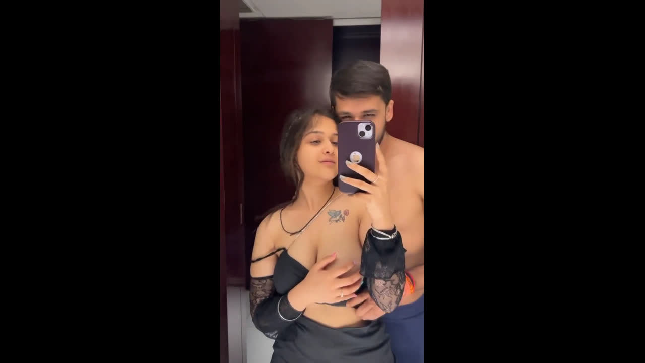 Horny Lovers Having Foreplay And Pussy Licking Dirty Talking In Hotel