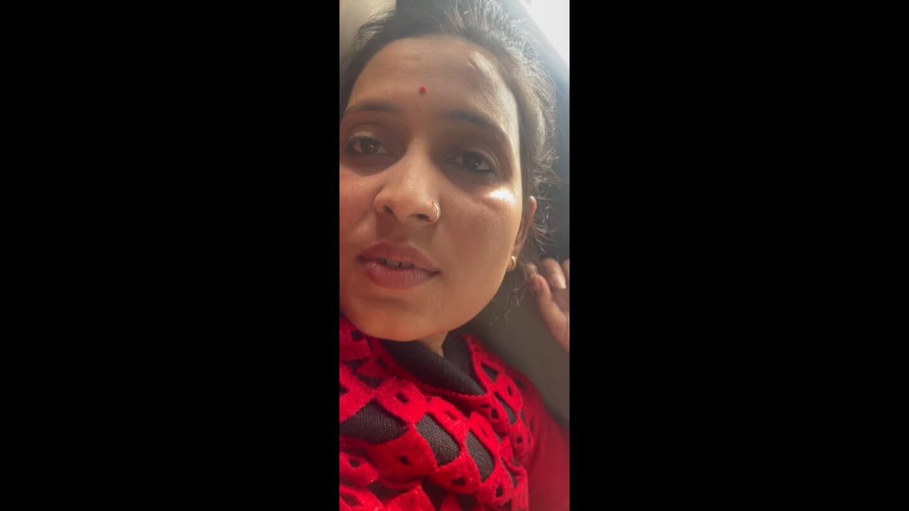 Sexy Bhabi Inside Car Hindi Talking