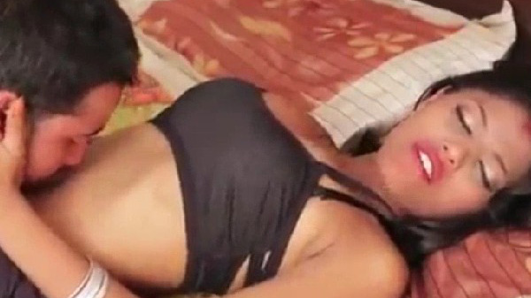 Biwi ke sath romance ki Hindi blue film