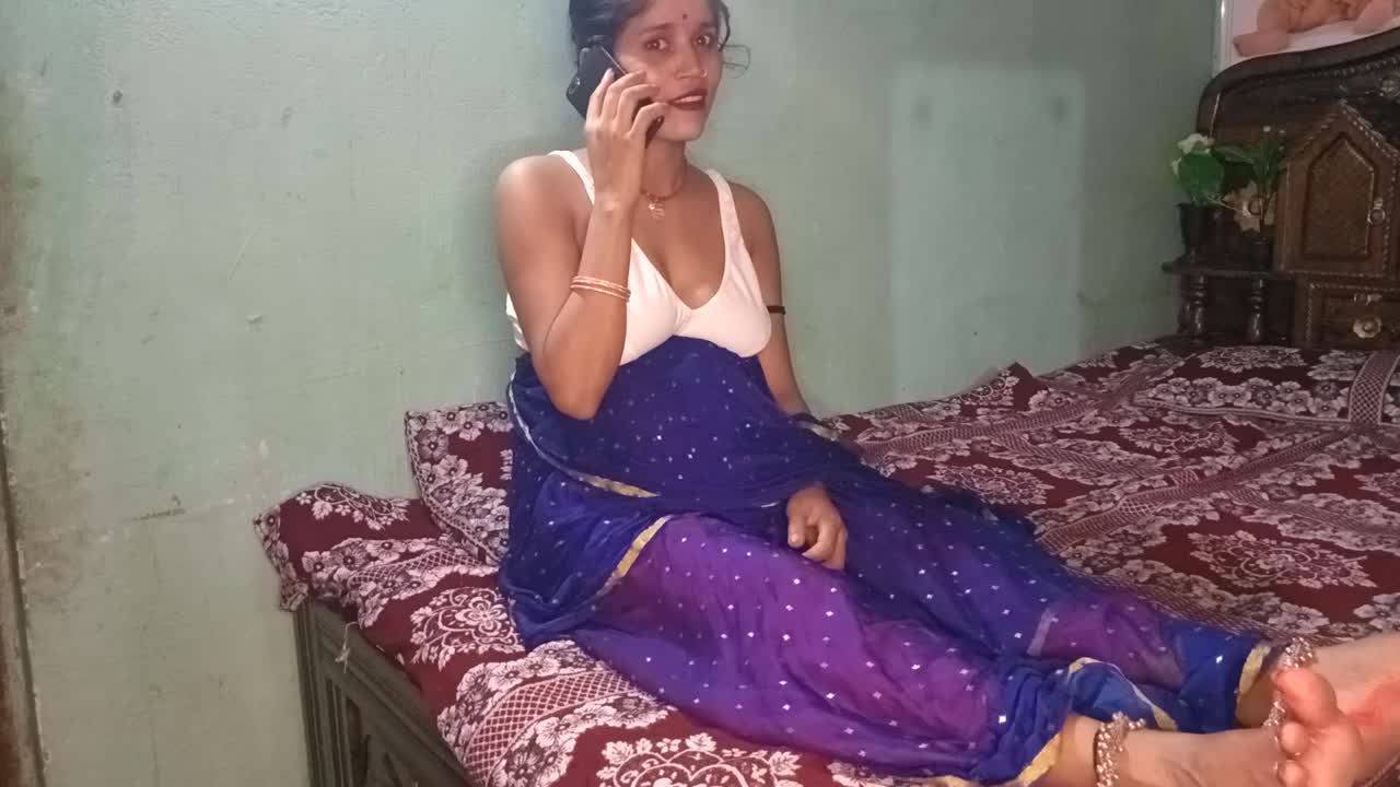 Indian Rinki bhabhi Home Sex with brother -in law desi (Hindi audio)