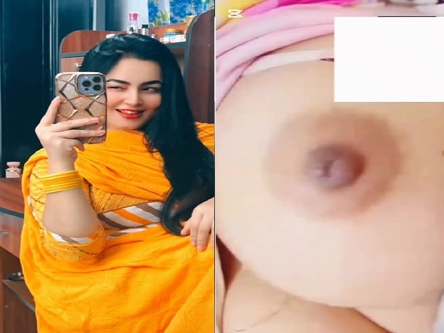 Gorgeous girlfriend white boobs showing to boyfriend