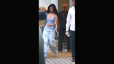 DISHA PATANI AMPLE CLEAVAGE BOLD BABE SEXY TEASE HQ VIDEO