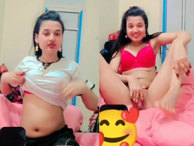 Cute Indian cam girl naked pussy showing again