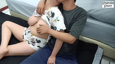 Dating a Sexy Stepsister