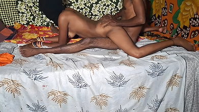 Xxx Desi indian women hard new position style sex video real Desi